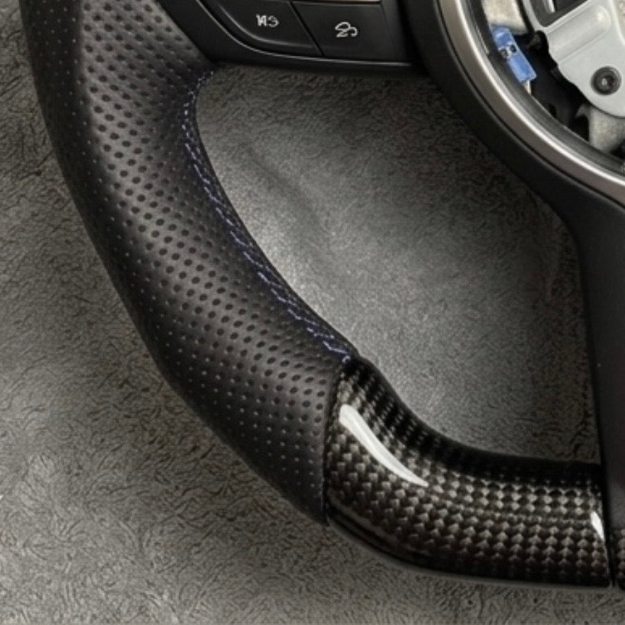 BMW M Performance ergonomisches Multifunktionslenkrad aus Carbon und perforiertem Leder (5er-8er) Reihe